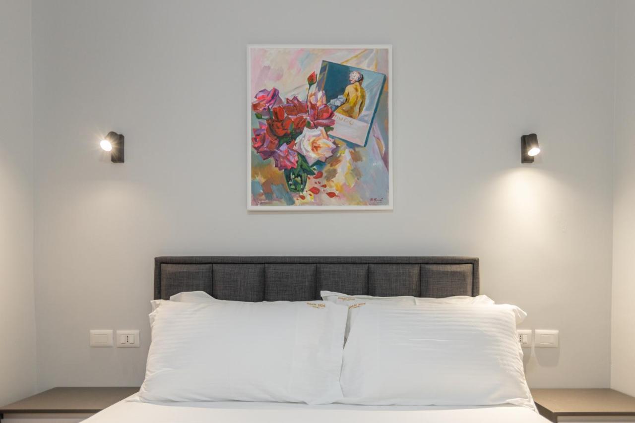 Palm Side Hotel Vlorë エクステリア 写真