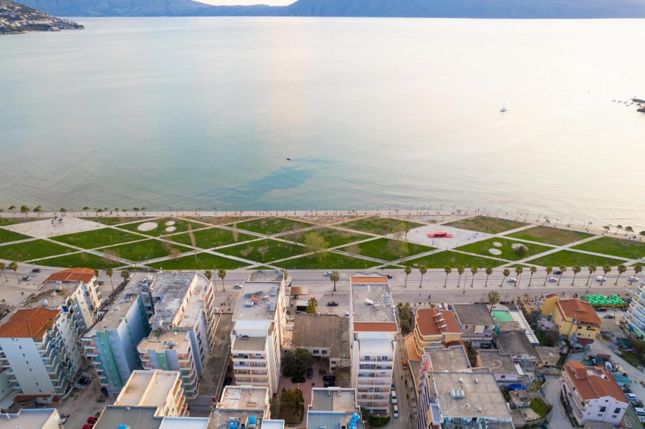 Palm Side Hotel Vlorë エクステリア 写真